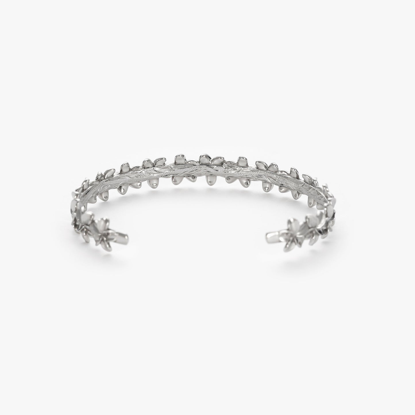 【Smart Wailea】 Ewalu Plumeria Bangle